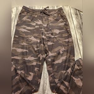 Athleta‎ Far All On jogger